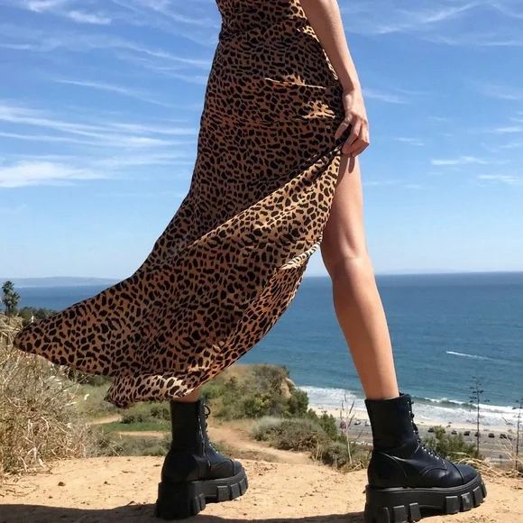 Leopard Slit Flowy Maxi Dress - Picture 4 of 5